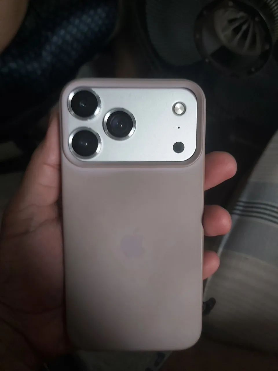 Iphone XR na carcaça do 17 Pro  - Foto 2