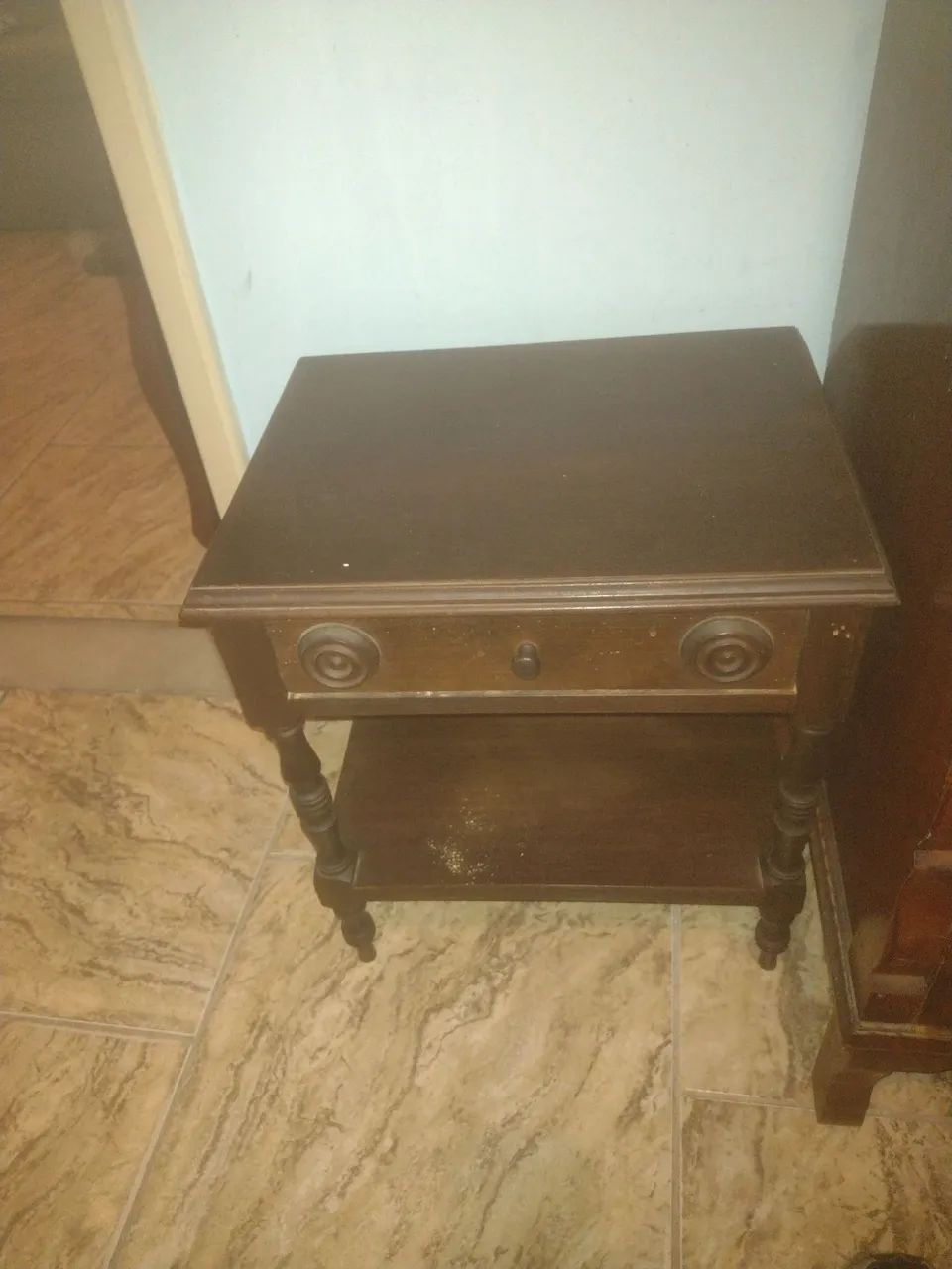 Criado mudo de uma Gaveta. - Foto 2