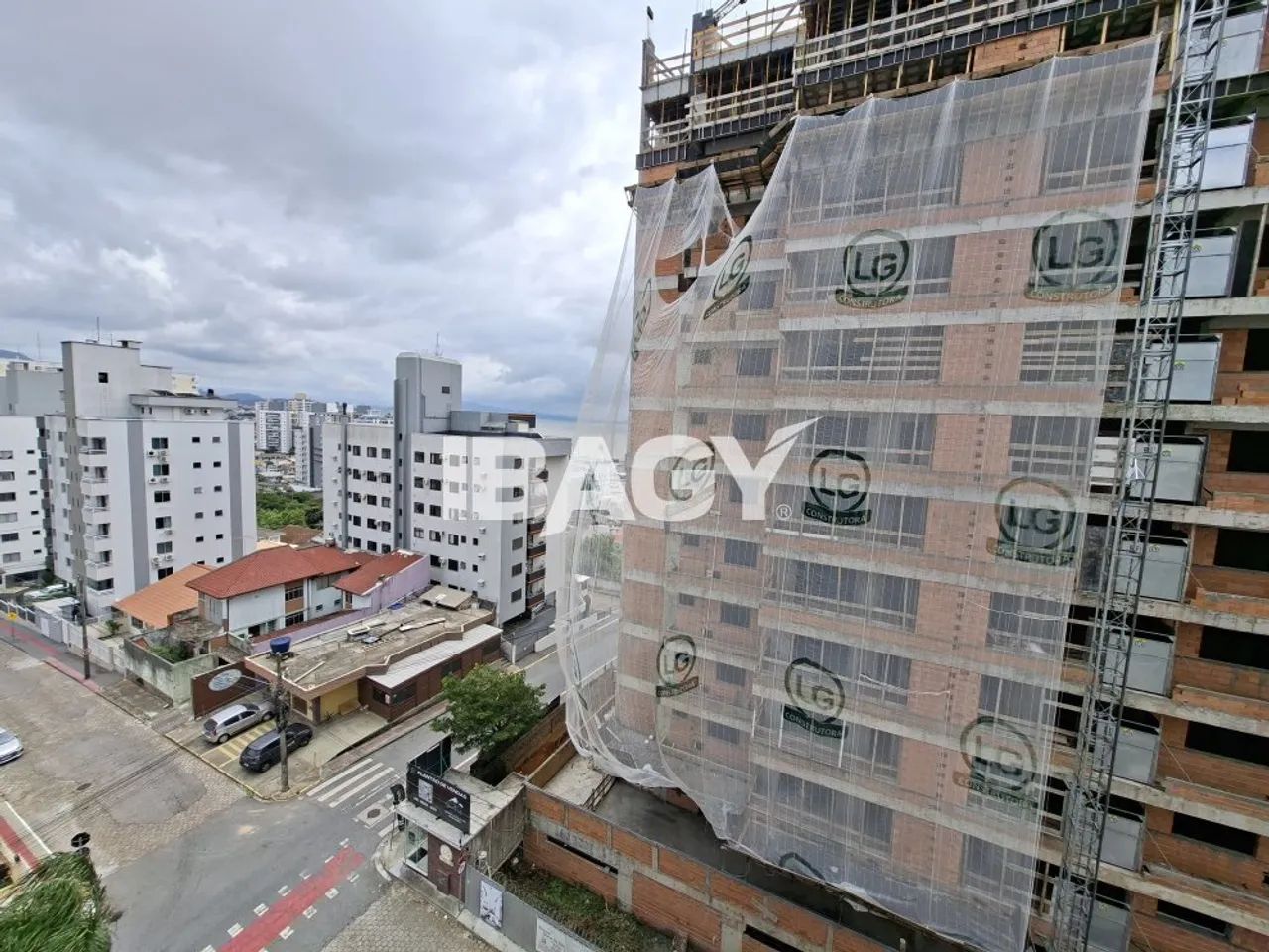 Excelente Apartamento 2 dormitório(s) em Barreiros - São José - Foto 5