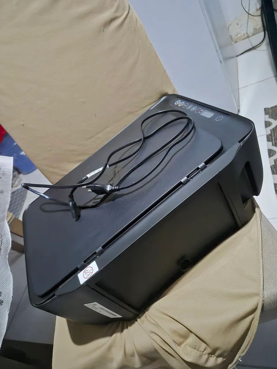 Impressora HP DeskJet Ink Advantage 2874 - Foto 4