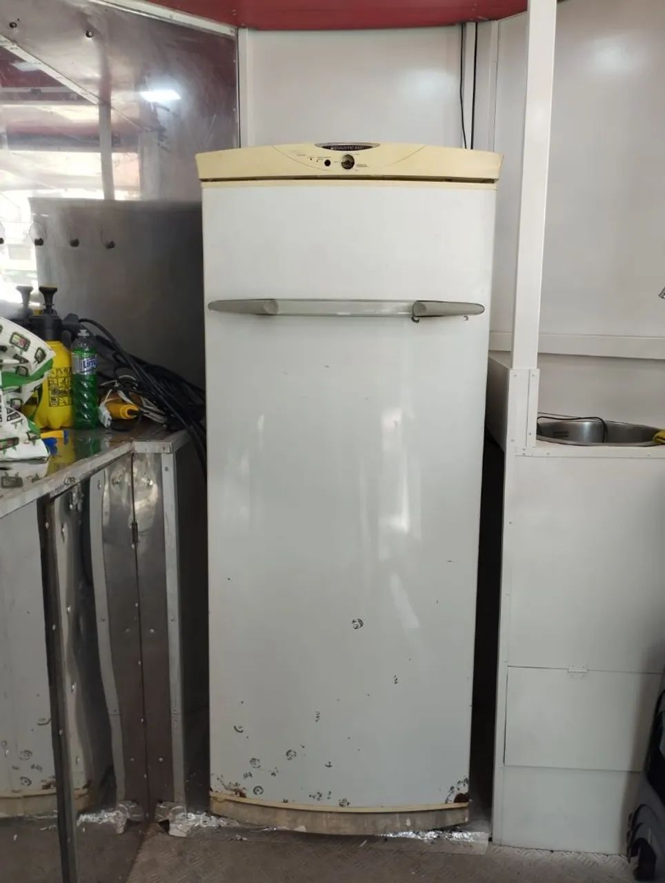 Freezer vertical