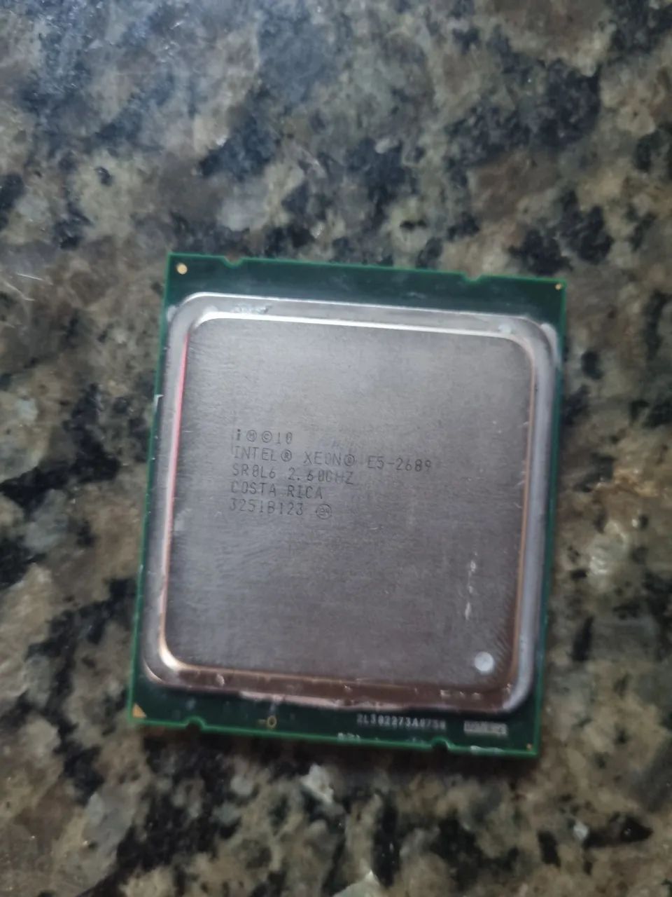 Intel Xeon E5-2689 ? LGA 2011 / X79