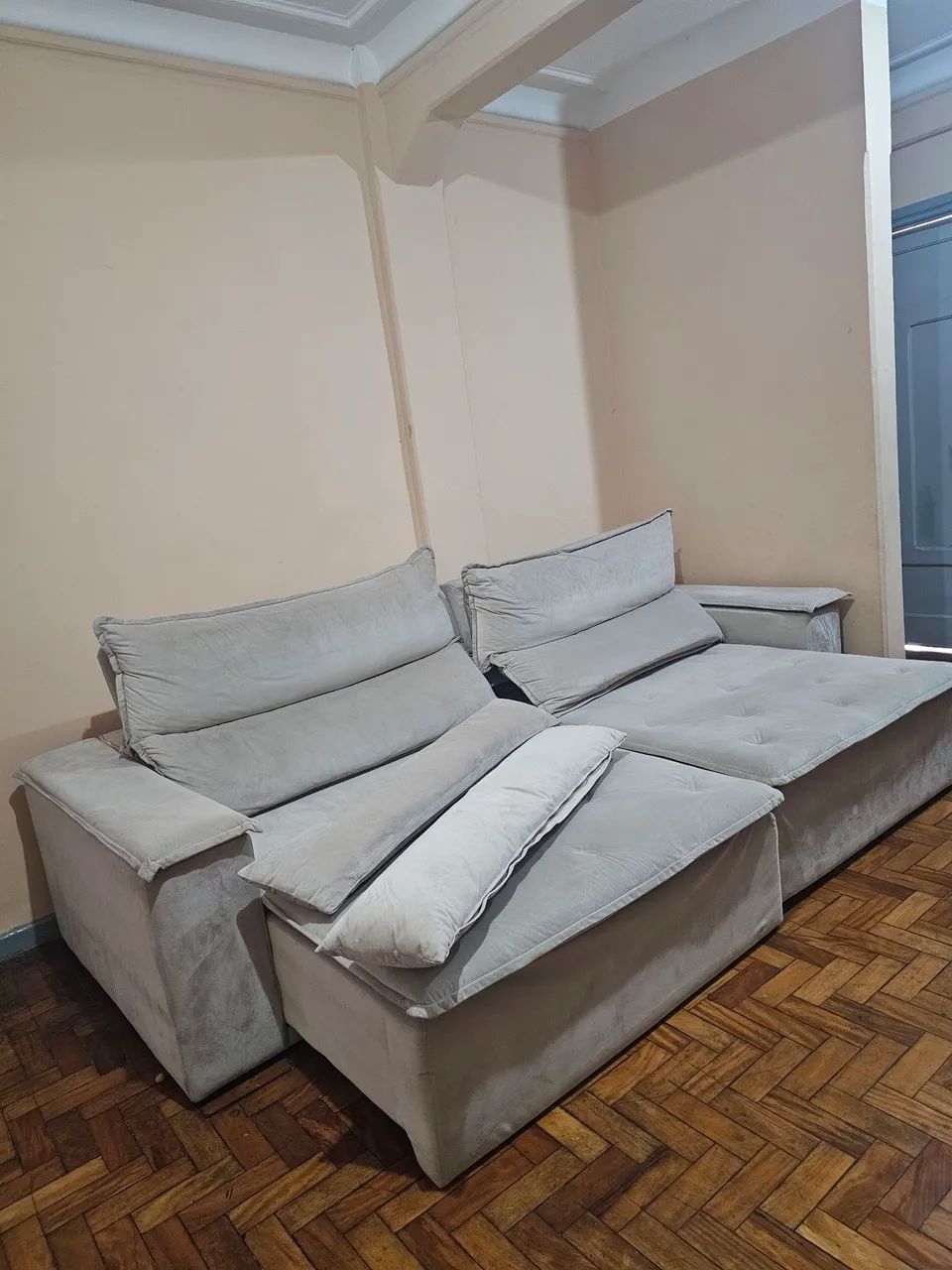 Sofá retrátil tamanho família.. 2,90 de comprimento  - Foto 3