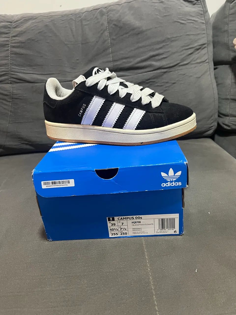 Adidas campus