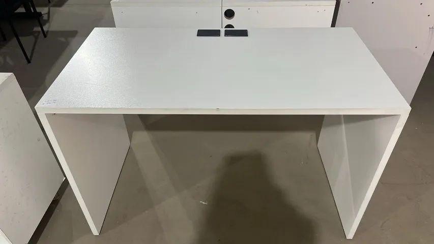 Mesa com Suporte de Tomada - Foto 4
