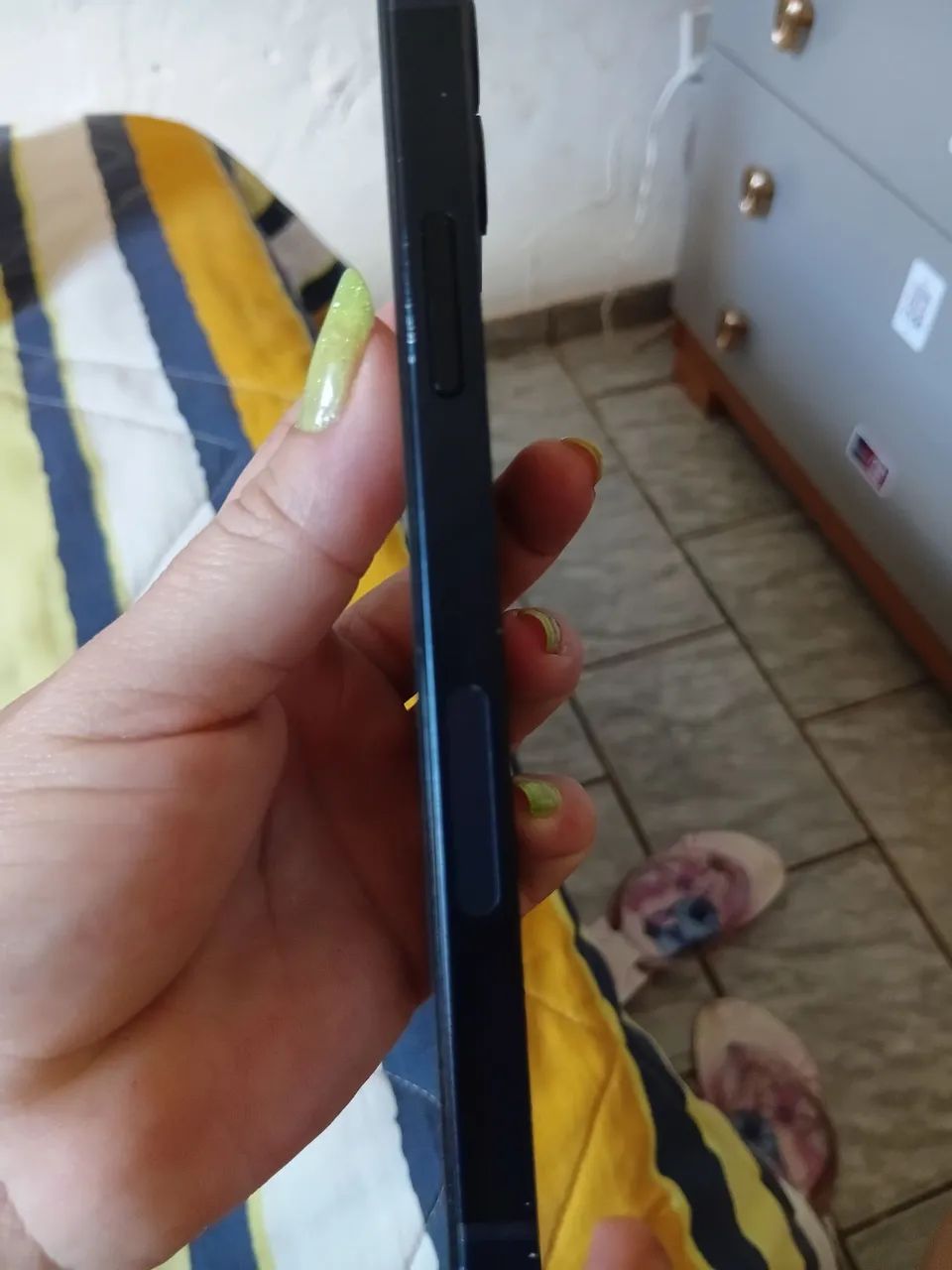 Vendo iphone 12 - Foto 4