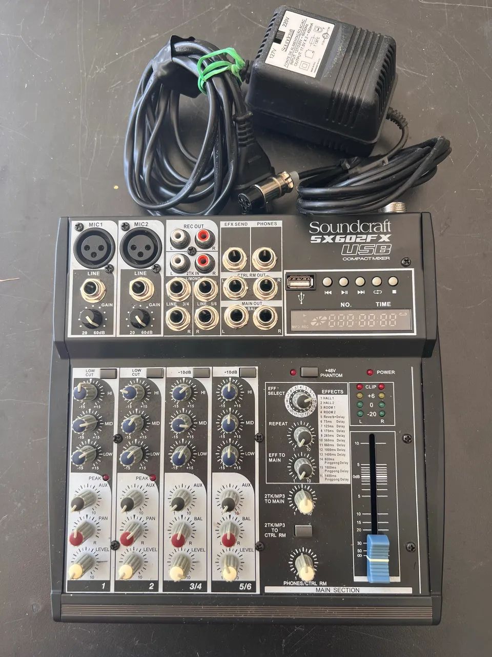 Mesa de Som Soundcraft SX602FX USB - Foto 2