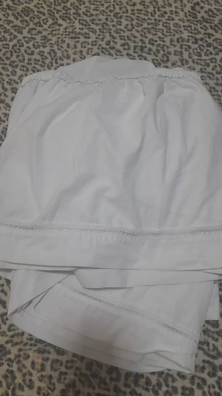 Saia para cama solteiro branca