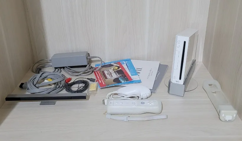 Nintendo Wii Desbloqueado + 64GB de Jogos + Acessórios - Jogos de