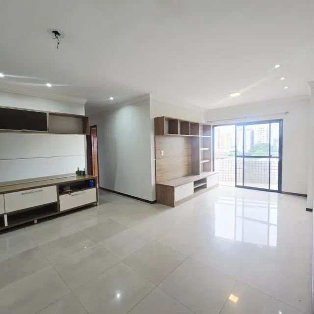 Apto, 100m², 3/4, 2 vgs, no Ed. Porto do Sol   