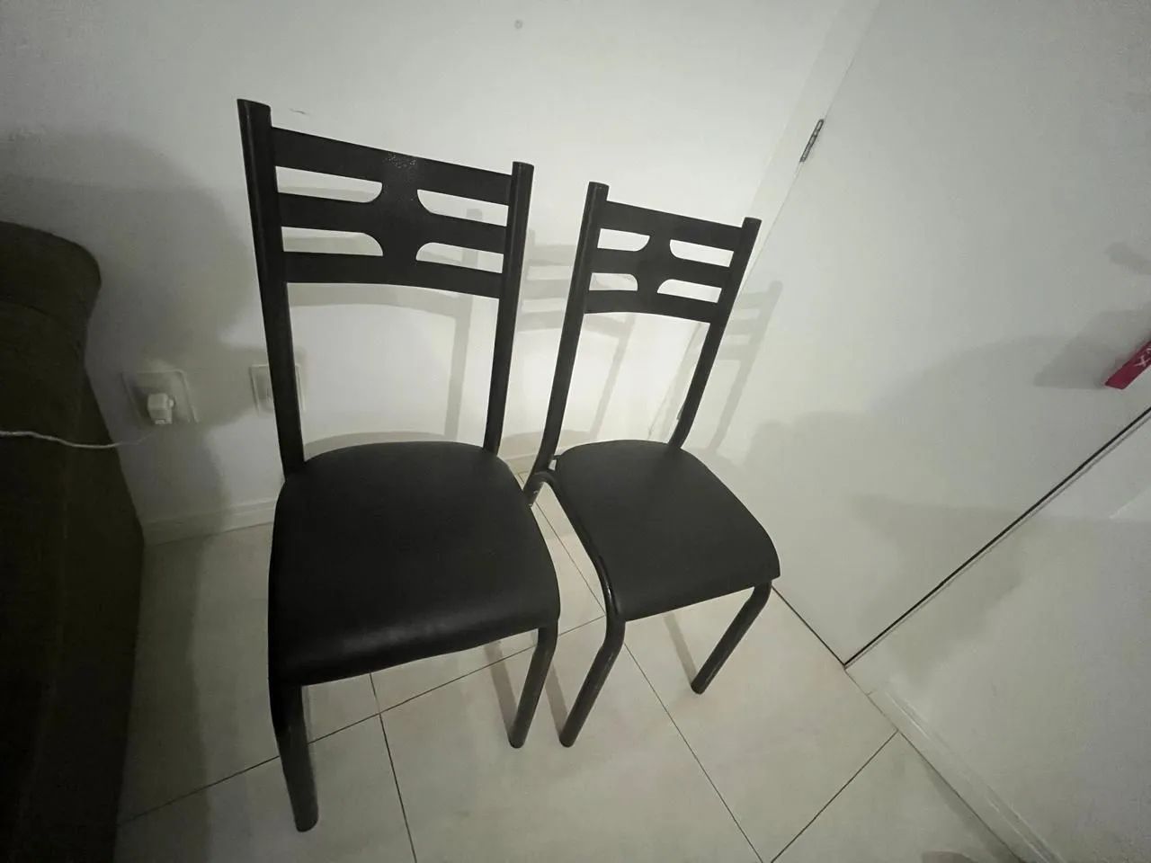 Mesa com 2 cadeiras  - Foto 3