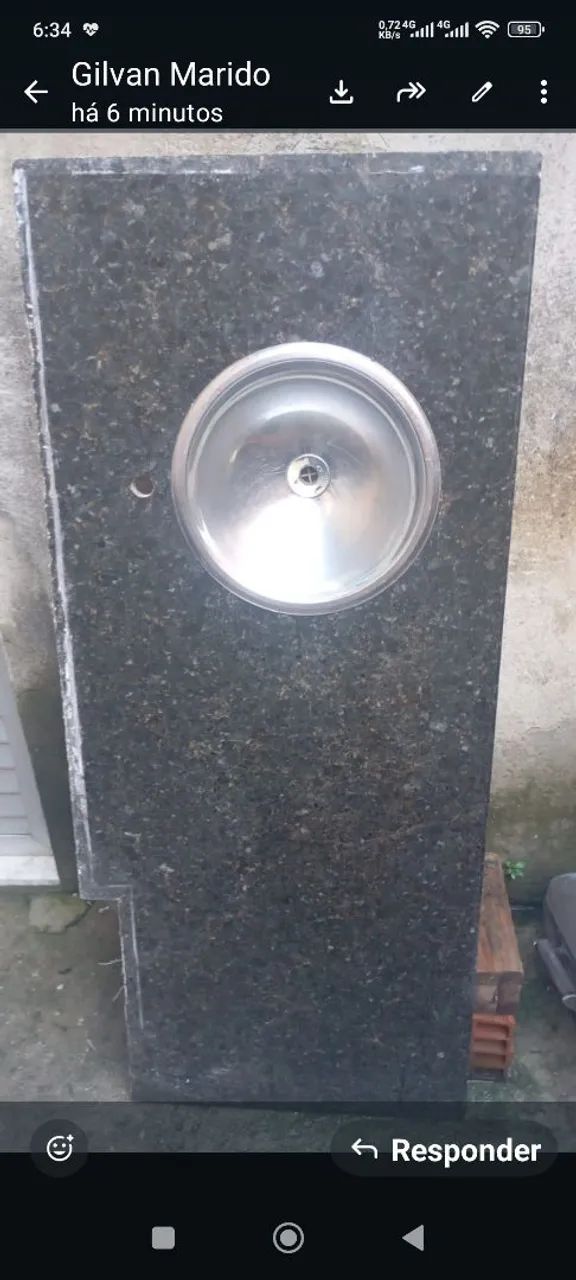 Pia de mármore e inox