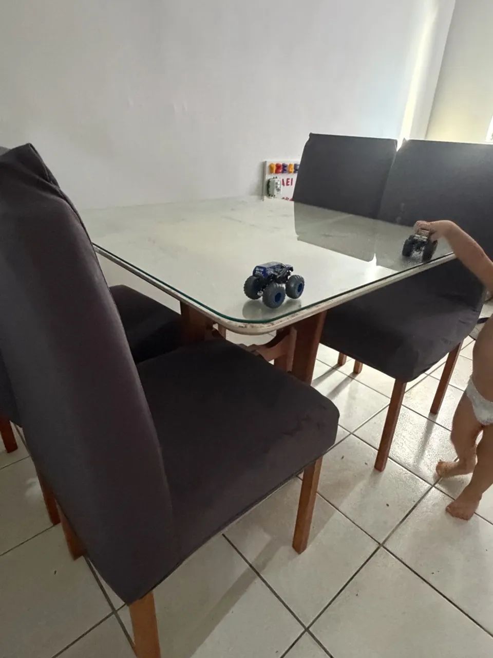 Mesa com 4 cadeiras - Foto 3