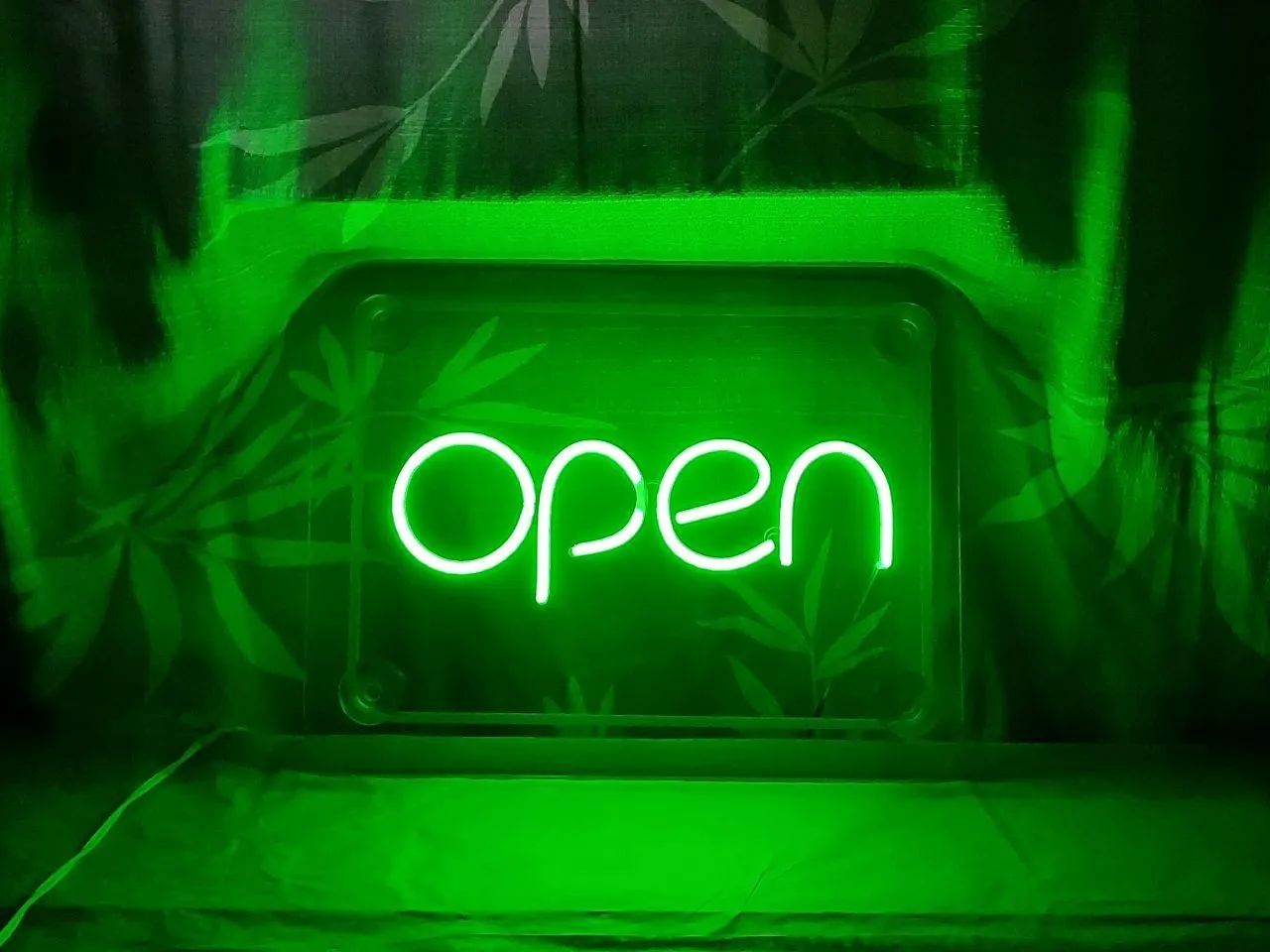 placa NEON de ABERTO para comércio  - Foto 3