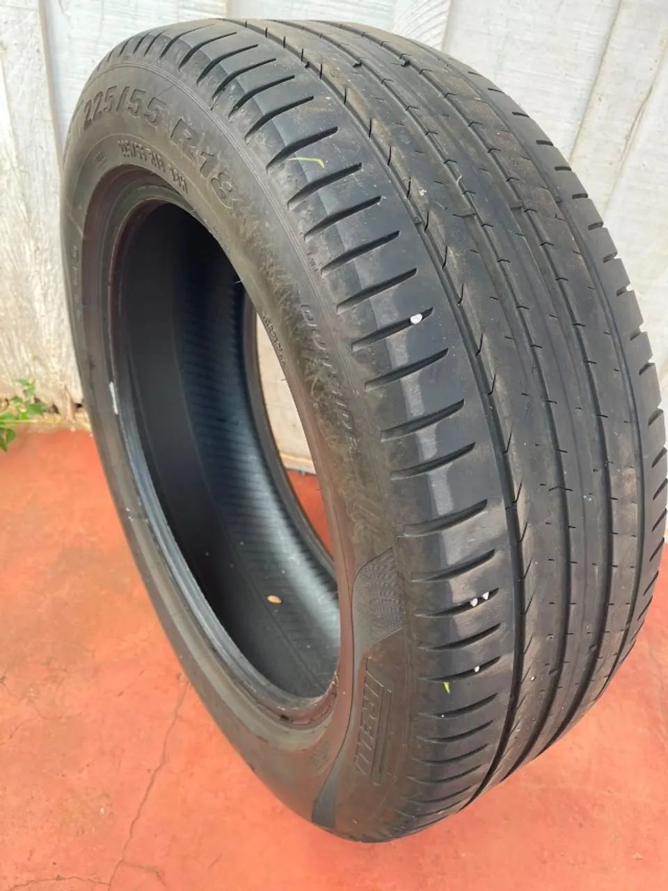 2 Pneus Pirelli 225/55/18 - Foto 4