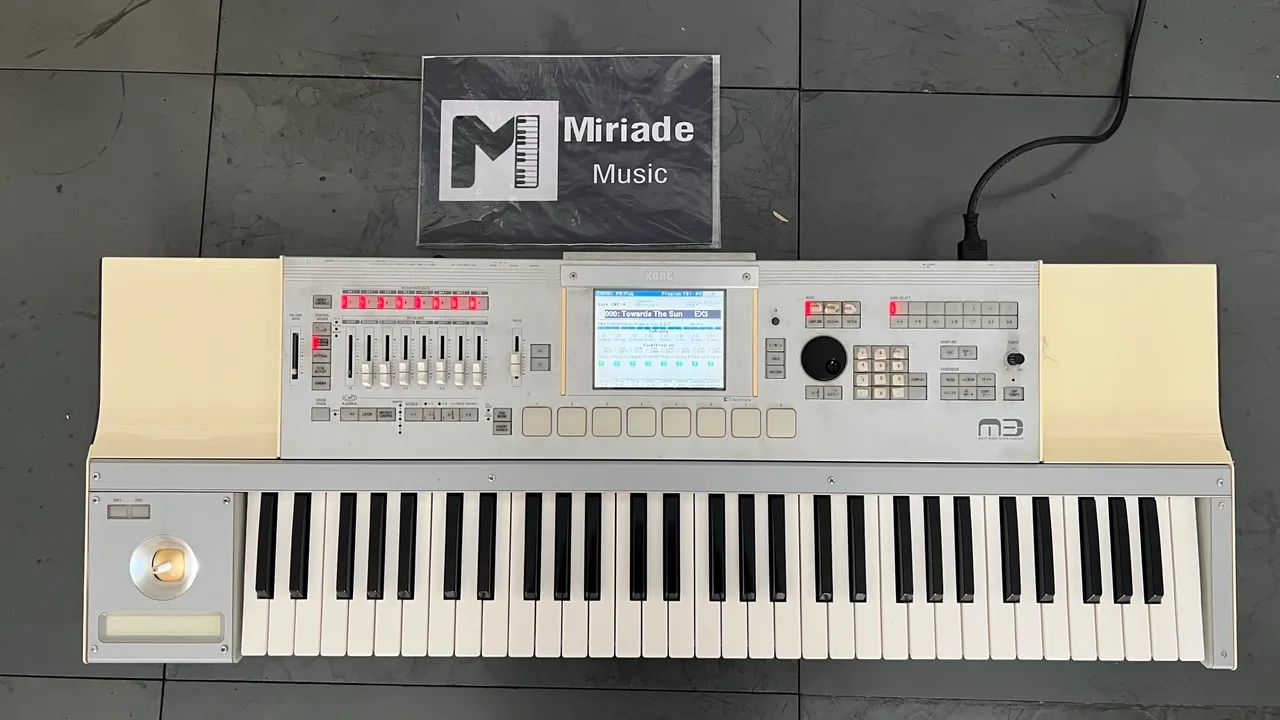 Korg m3