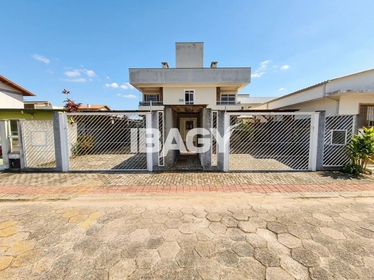 Excelente Apartamento 2 dormitório(s) em Ponte do Imaruim - Palhoça