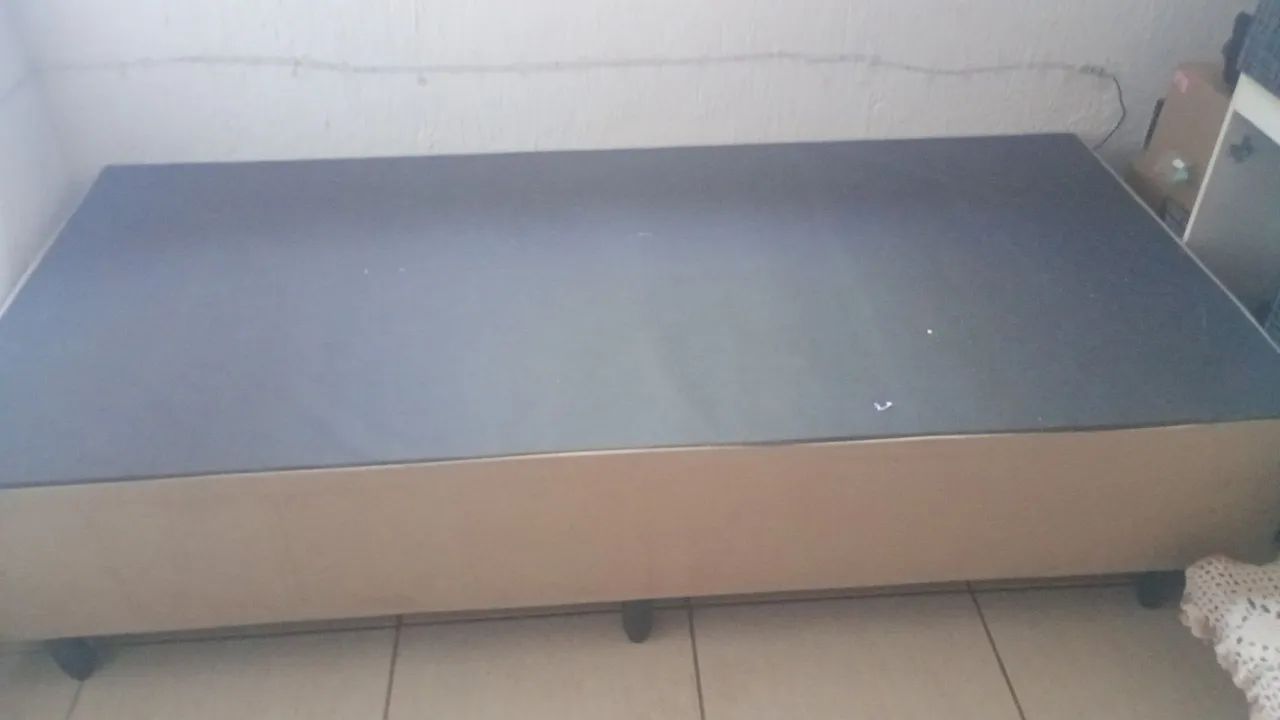 Cama de solteiro semi nova com 3 meses de uso  - Foto 2