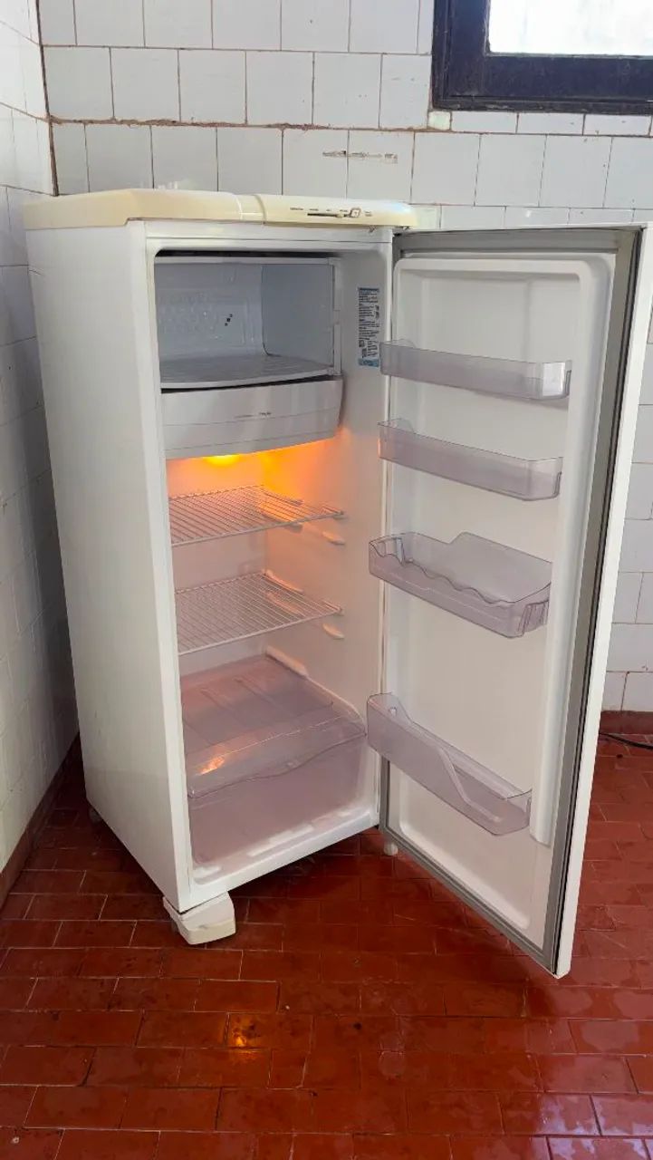 Geladeira Electrolux  - Foto 2