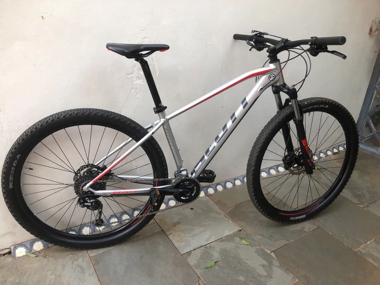 BICICLETA SCOTT ASPECT 930 cza 18V ROCKSHOX 