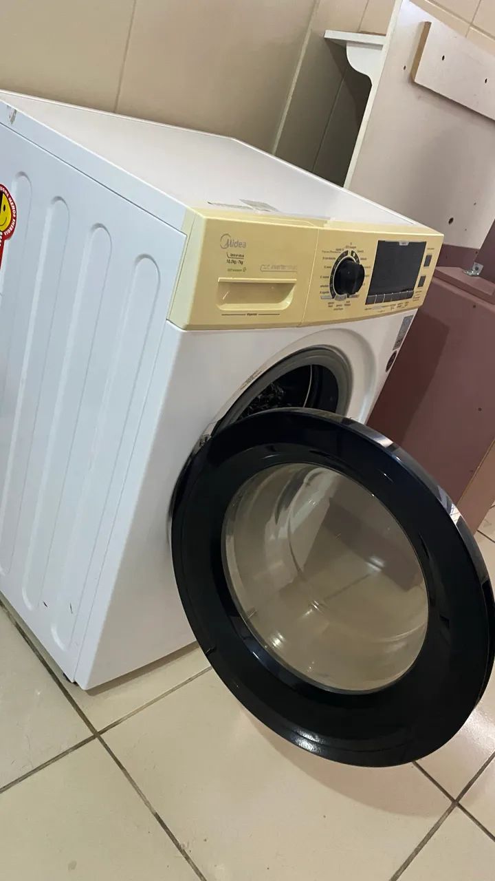 Máquina lava e seca 