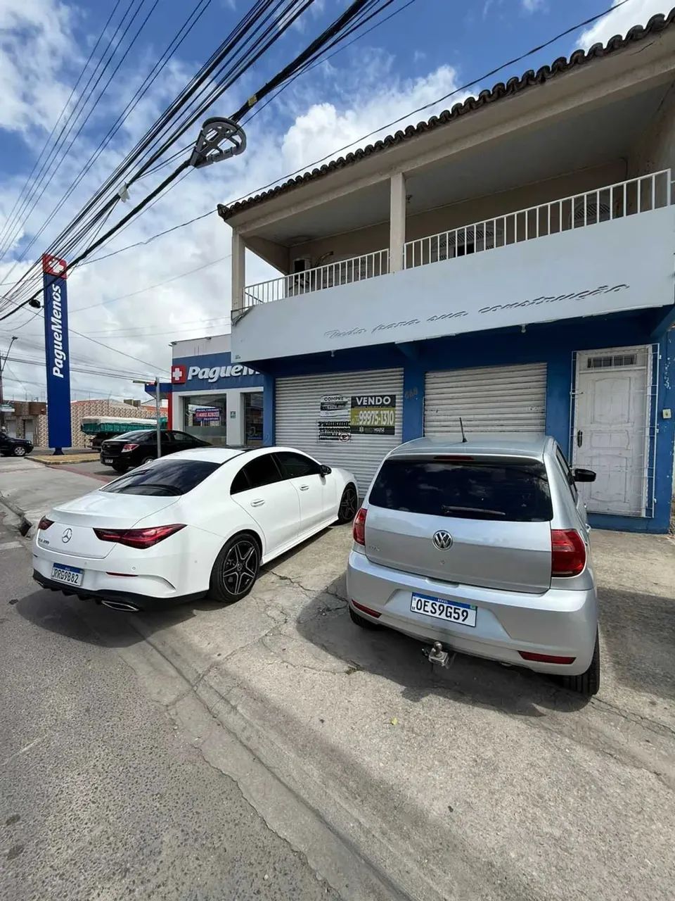 Casa com galpão Comercial [4611]