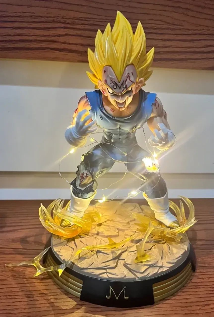 Majin Vegeta 28cm Base - Anime: Dragon Ball Z - Com Led  - Foto 2