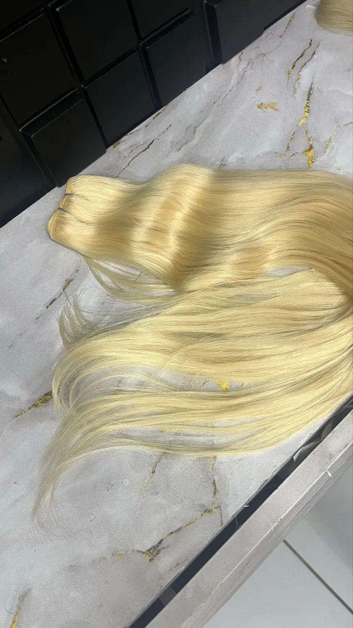 Cabelo loiro fibra importada 70cm  - Foto 2