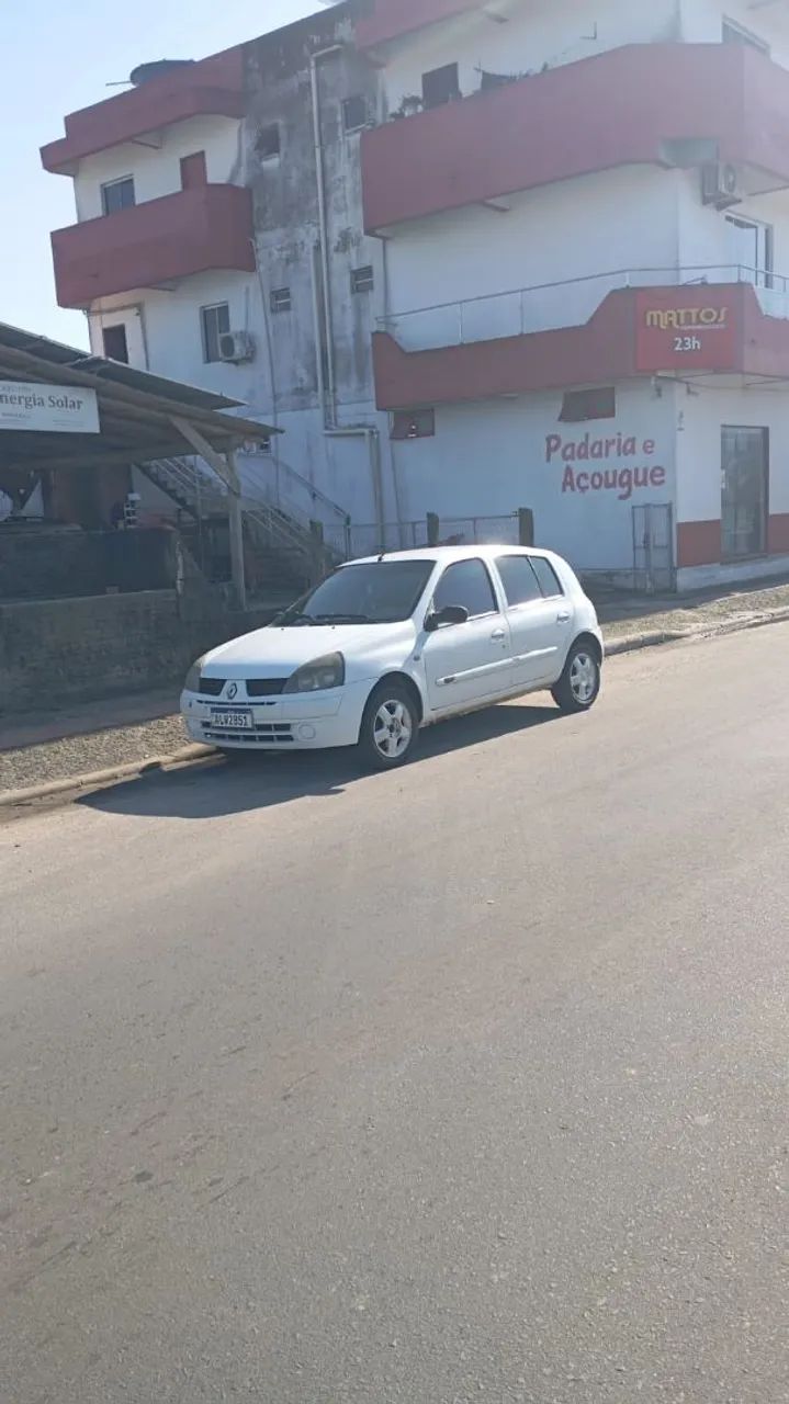 Renault Clio RN/ Expression 1.6 16V 5P 2004 - Foto 2