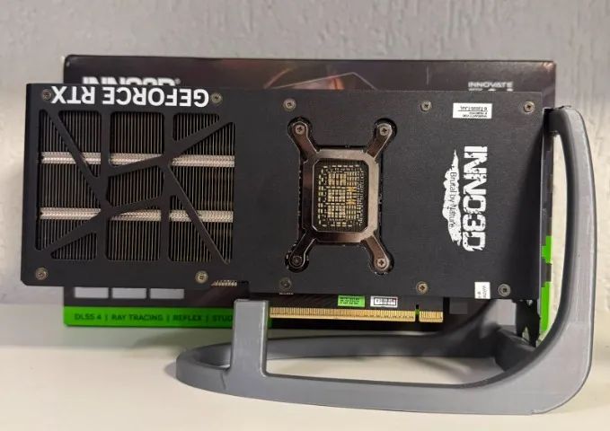 RTX 5070 12GB INNO3D - Foto 2