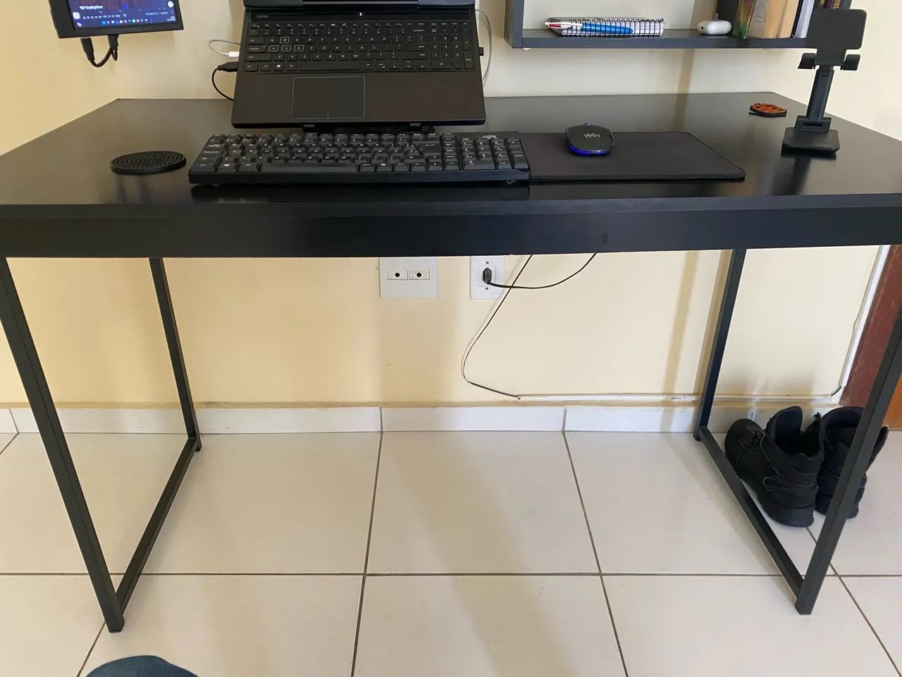 Escrivaninha em perfeito estado - Foto 3