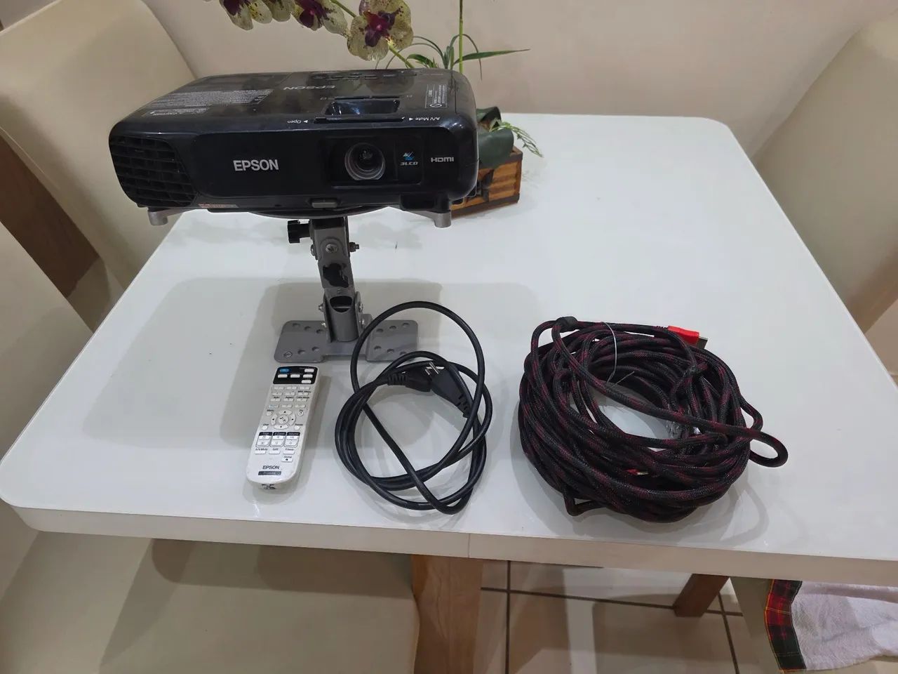Retroprojetor Epson PowerLite S18+