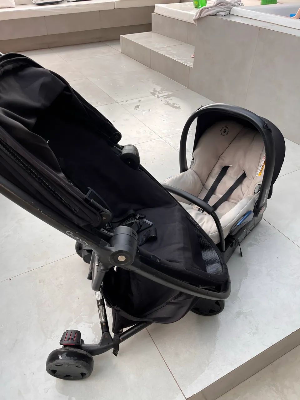 Carrinho e bebê conforto - Foto 3