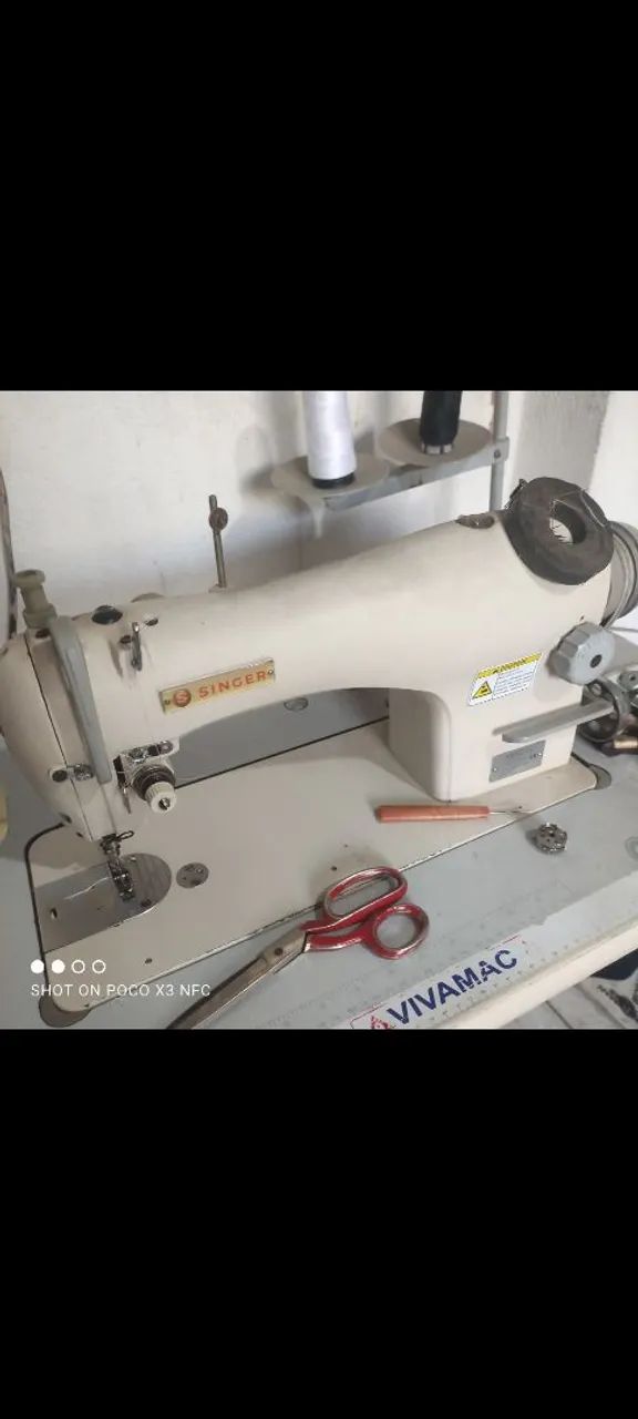 Máquina de costura reta industrial 