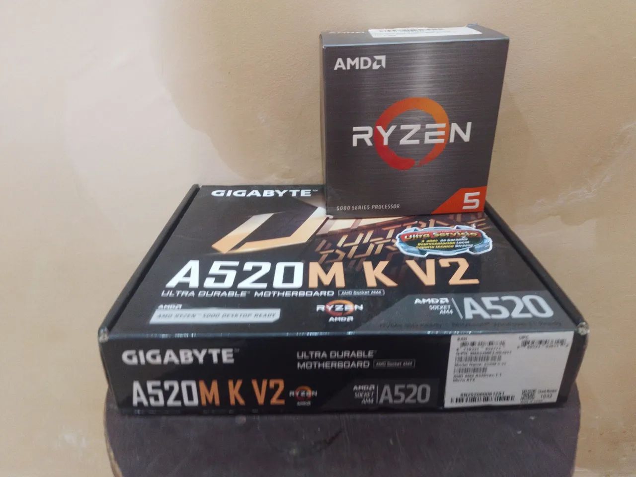 Processador ryzen 5 3400x e placa mãe a520m nova