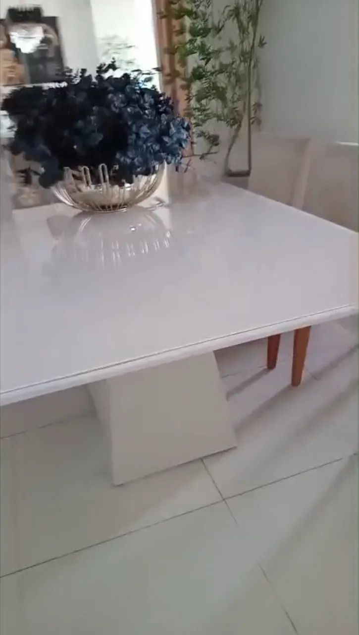 Mesa de Jantar Moderna Bege com Tampo de Vidro  - Foto 2