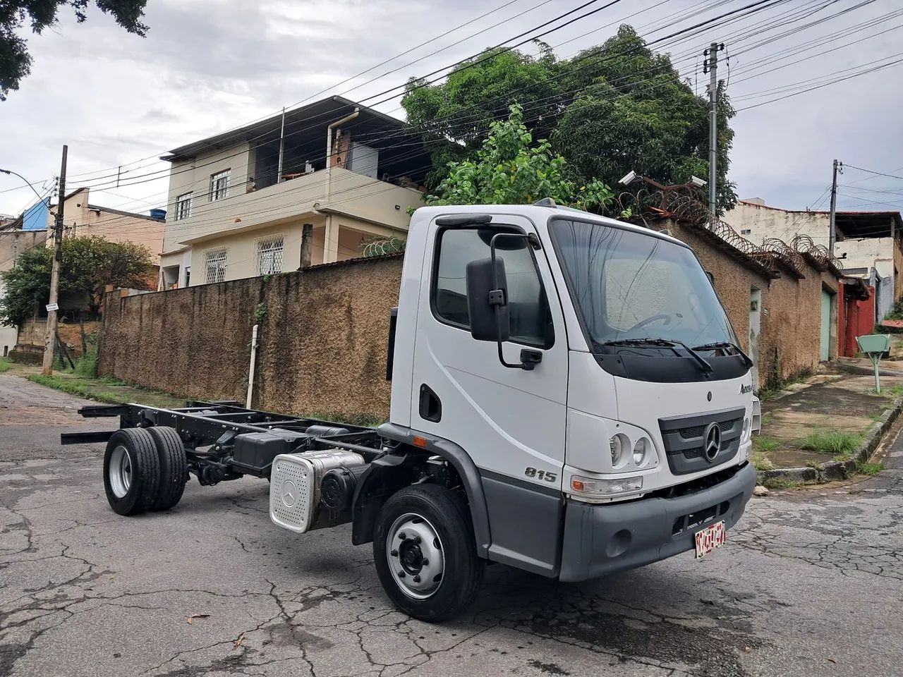 Mercedes-Benz Accelo 815 - Foto 2