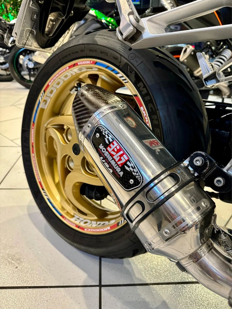 CB1000r - Foto 3