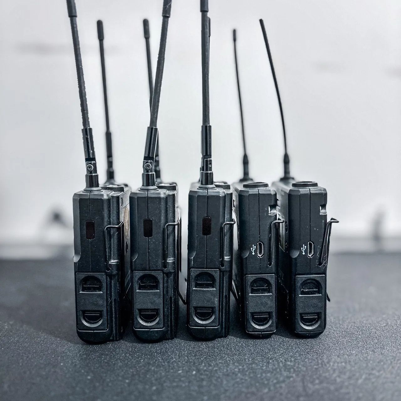 Sony UWP-D11 ? Sistema de microfone de lapela sem fio profissional - Foto 5