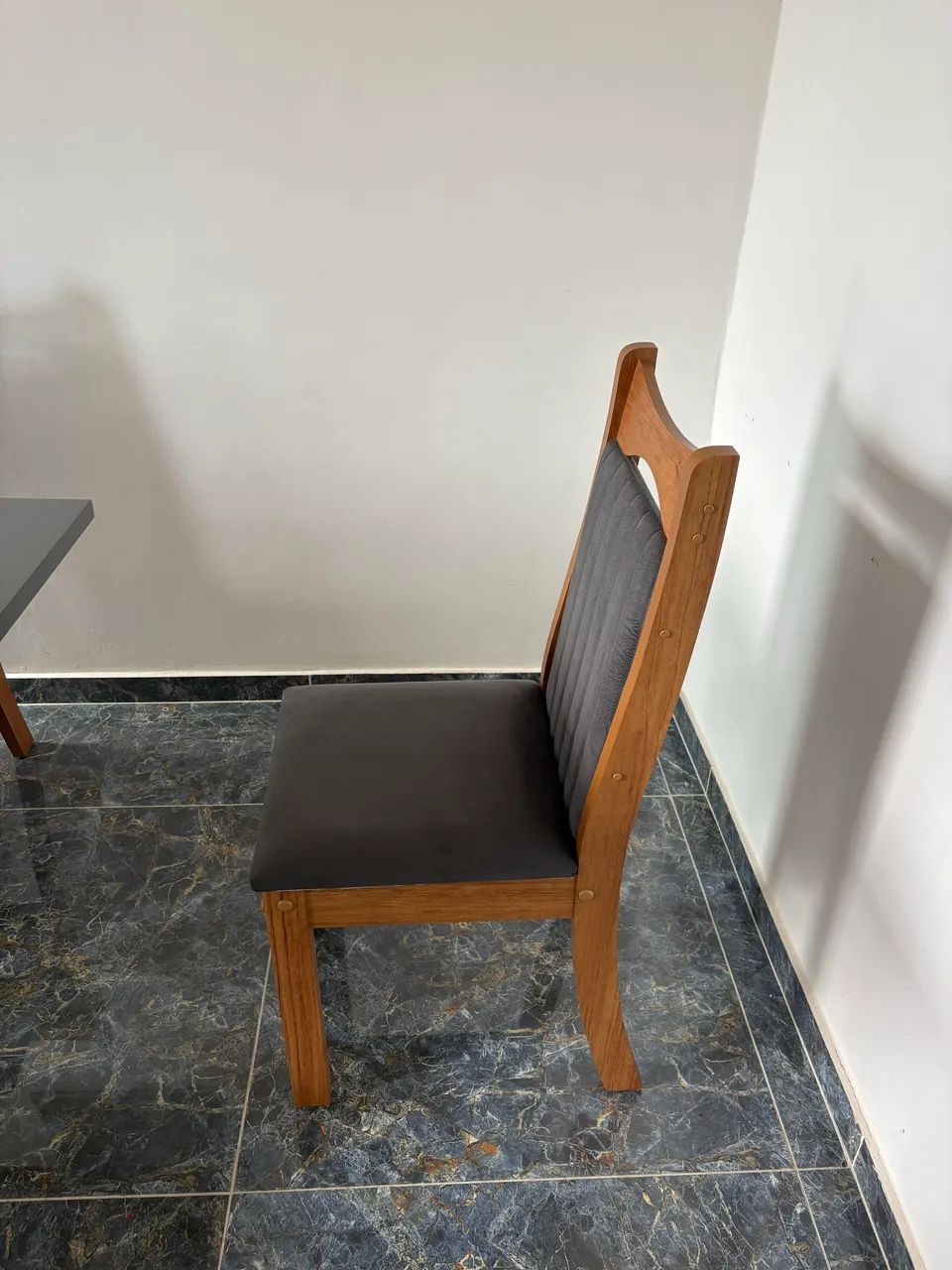 Mesa com 6 cadeiras 1,70x80 nunca usada! - Foto 4