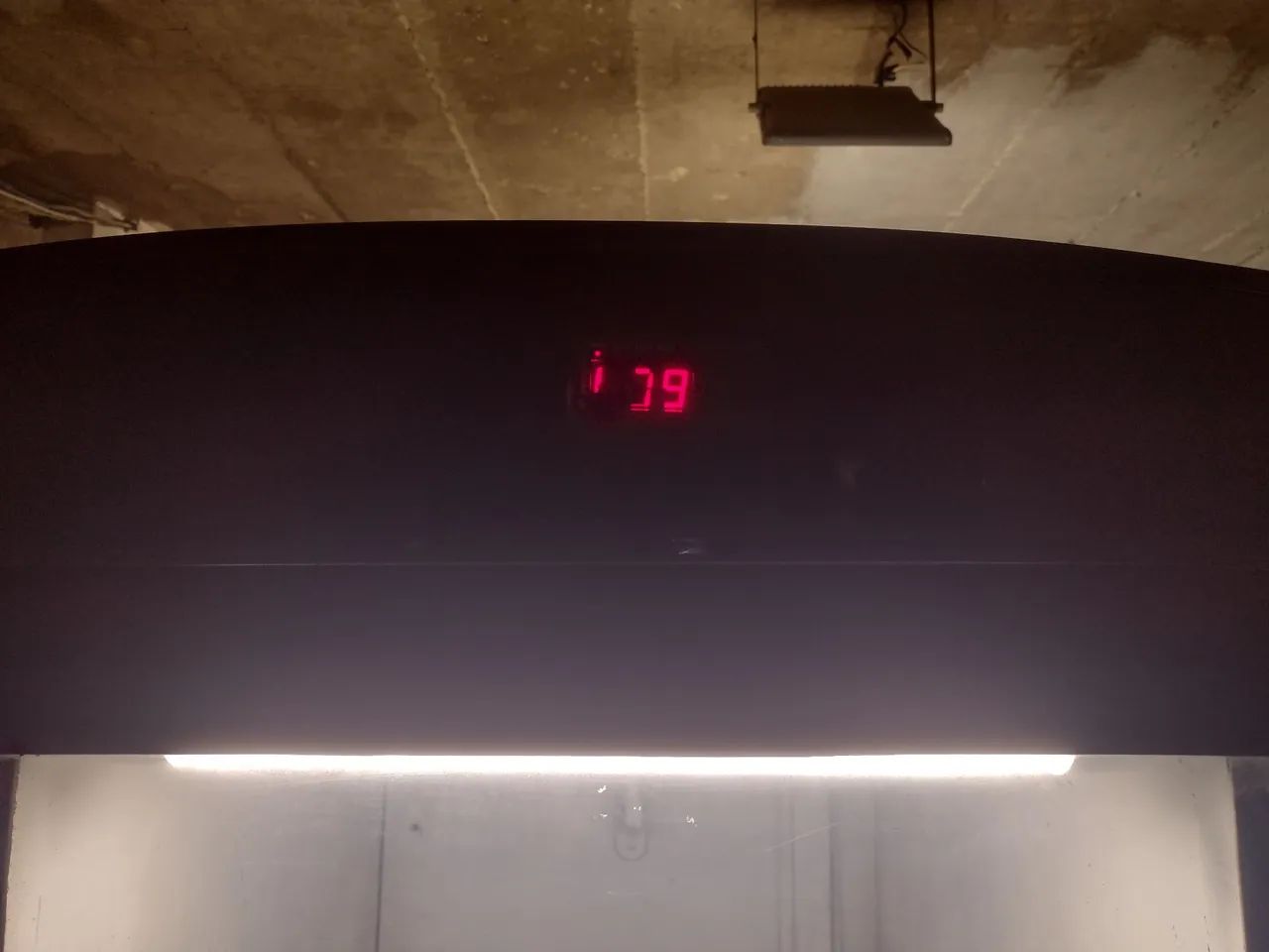 Cervejeira metal frio gelado muito!!!!! - Foto 4