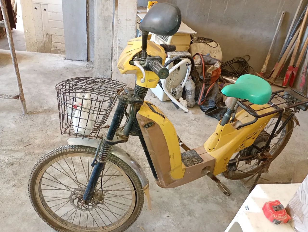 Vende-se bicicleta elétrica