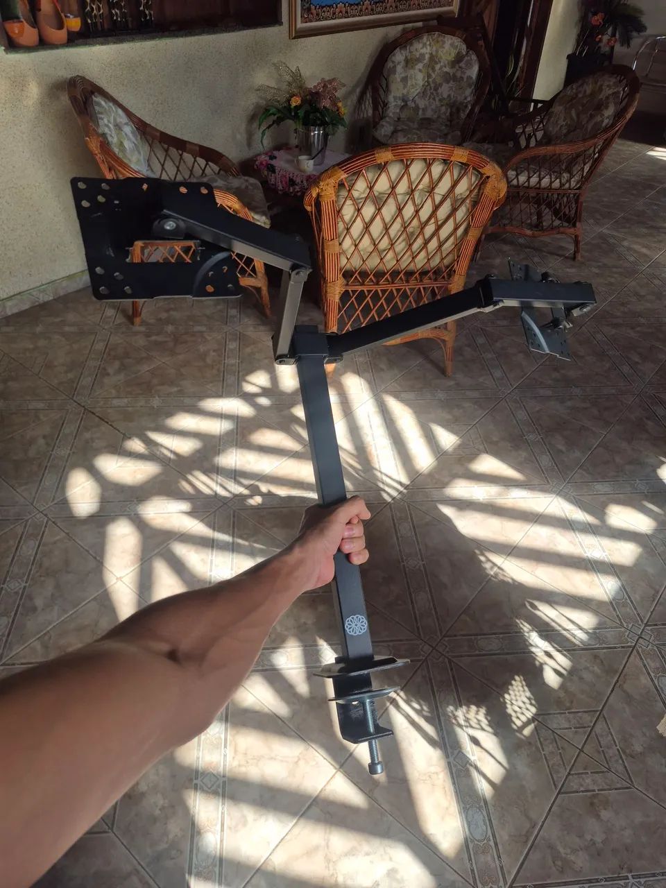 Suporte para dois monitores 