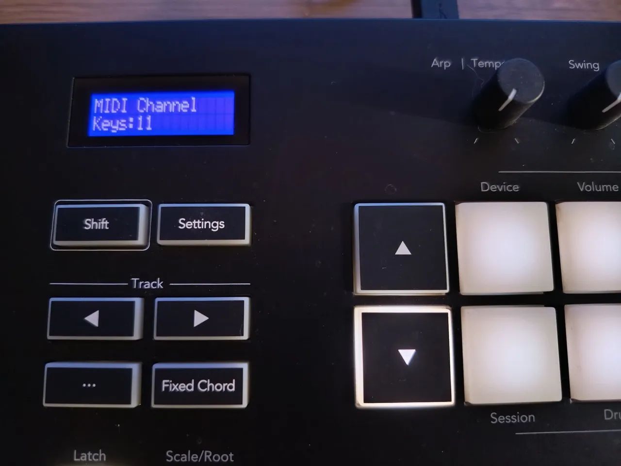 Novation Launchkey25 na caixa pouco uso. - Foto 3