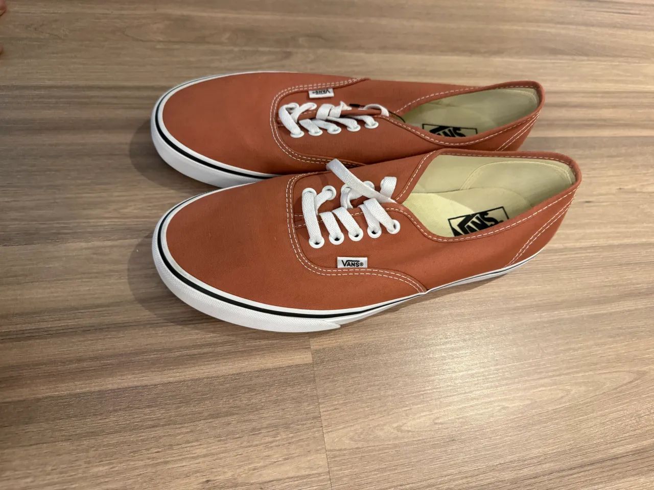 Trend 2 15ポンド tênis Vans Authentic Color Theory na cor Rust Bronze - Calçados