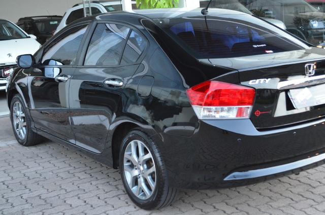 Honda City 1.5 ex flex 4p manual *completo*ipva 2019 pago*segundo dono - Foto 6
