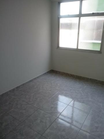 Apartamento em Jardim América, 02 Quartos, Sala etc. - Próximo a Praça 2 - Foto 2