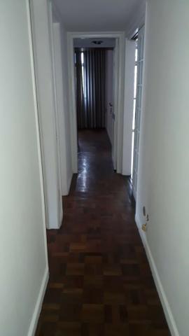 Apartamento 3 quartos, sendo 1 suíte-Com vaga -Centro-Petrópolis - Foto 2