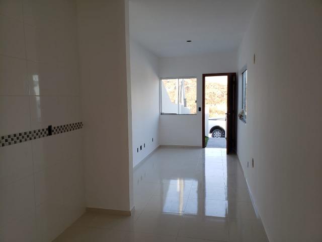 Linda Casa Geminada No Lot. Jardins 2 - Com Churrasqueira e Excelente Acabamento