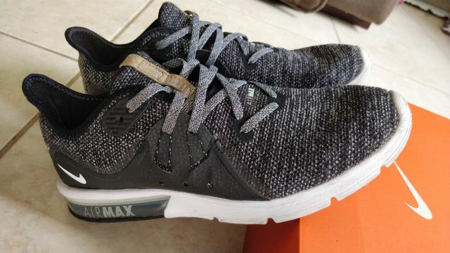 Tênis Nike AirMax N°38